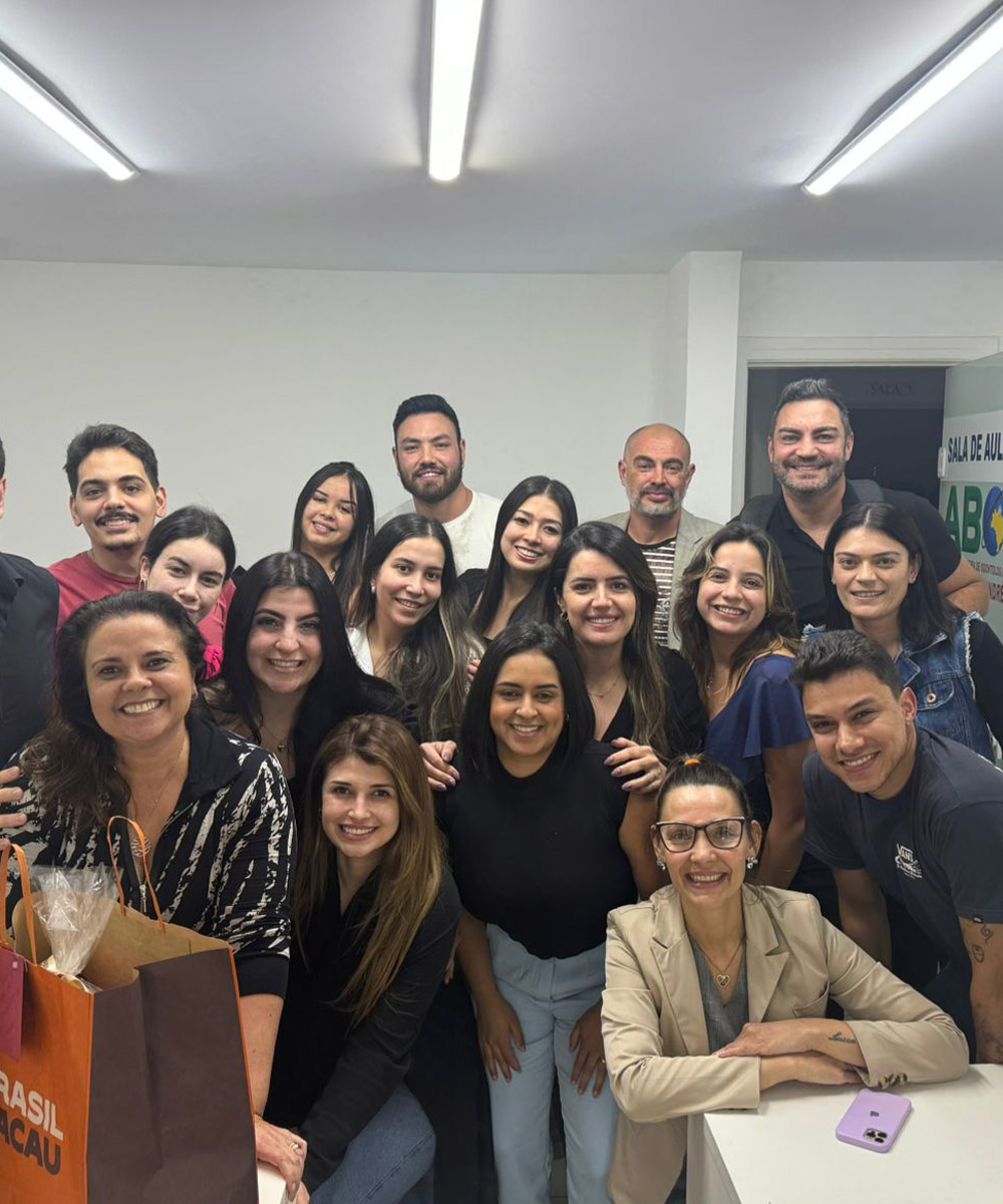 abo-especializacao-implantodontia_0005_65916af3-7780-482f-8435-f7eb233b8aa7