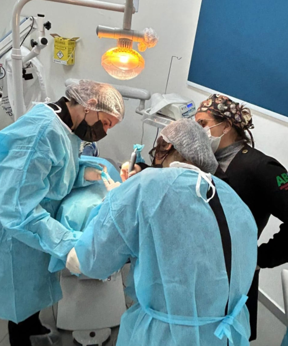 abo-especializacao-implantodontia_0009_59f2c119-a92a-4480-a729-40e79f810e10