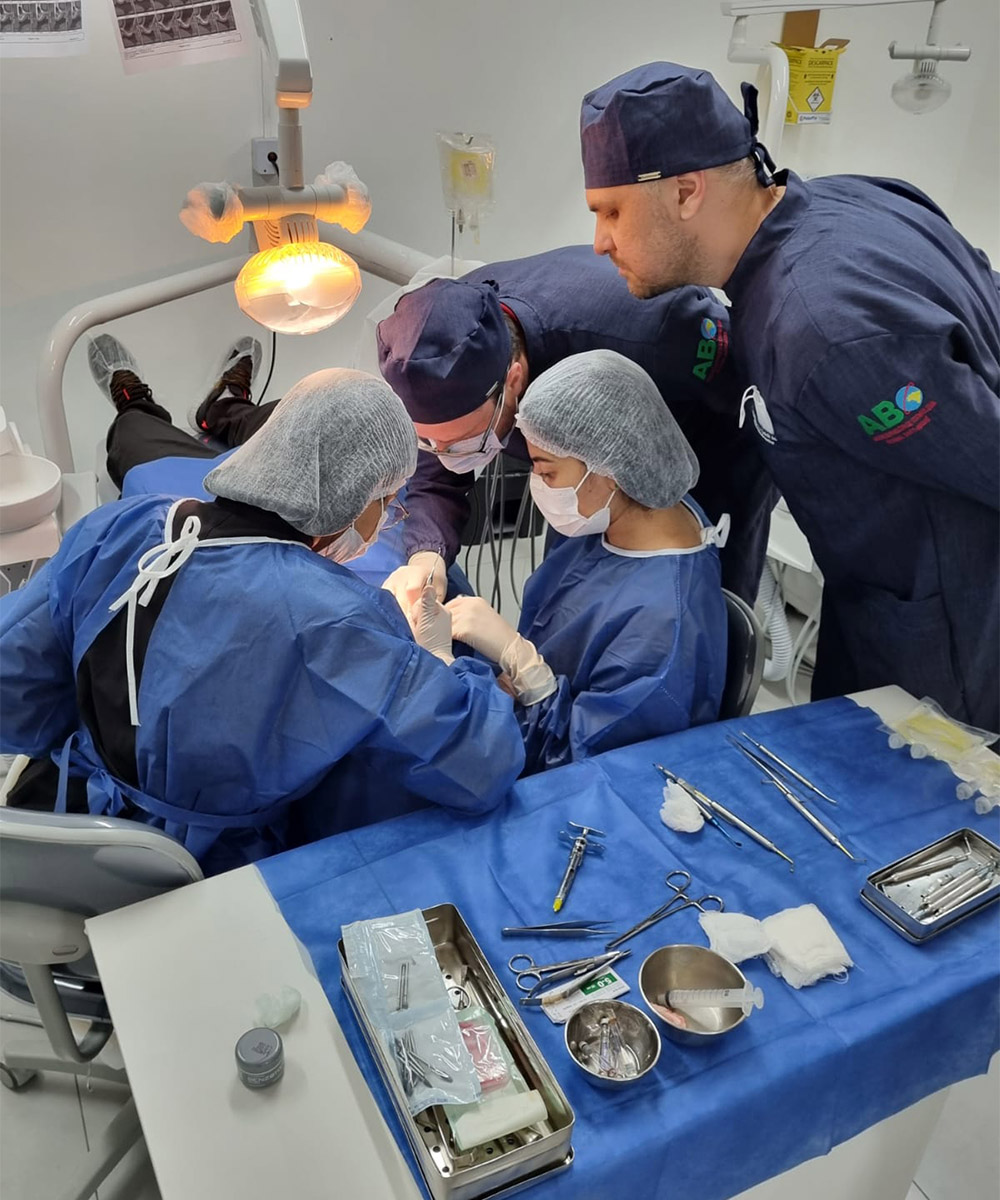 abo-santo-andre-especializacoes-implantodontia_0000_a752f6ee-fa57-4076-a023-a397bef9c657_0003_598c166b-74e2-42b6-8770-84