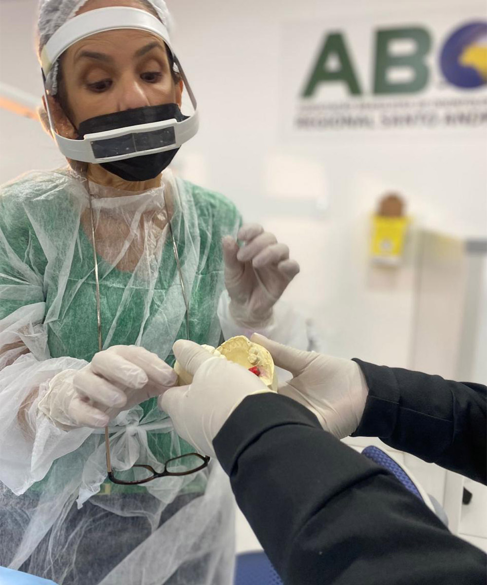 abo-santo-andre-especializacoes-implantodontia_0000_a752f6ee-fa57-4076-a023-a397bef9c657_0008_d26eb2a4-9038-4753-a4e4-56